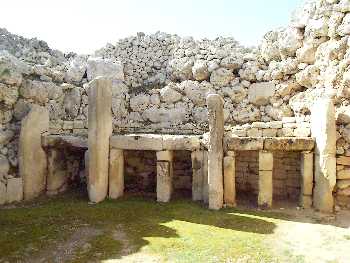 Der Gigantja Tempel mit 5500 Jahren eines der ltesten Gebude der Menschheit, lter als die Pyramiden.