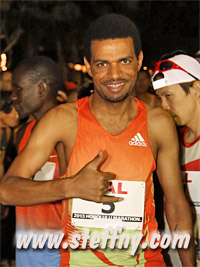 Abraham Tadesse beim Honolulu Marathon